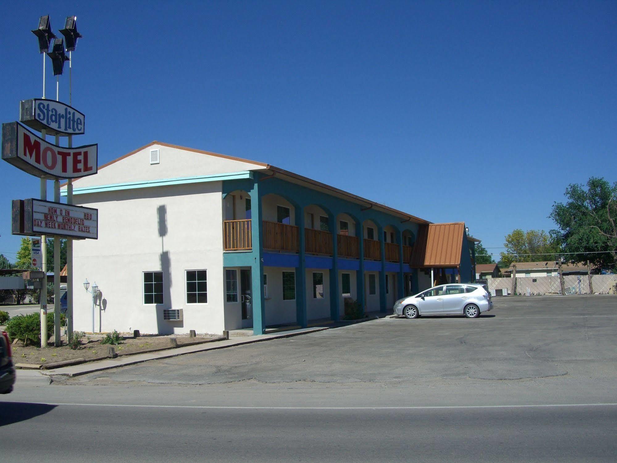 La Hacienda Inn Artesia Esterno foto